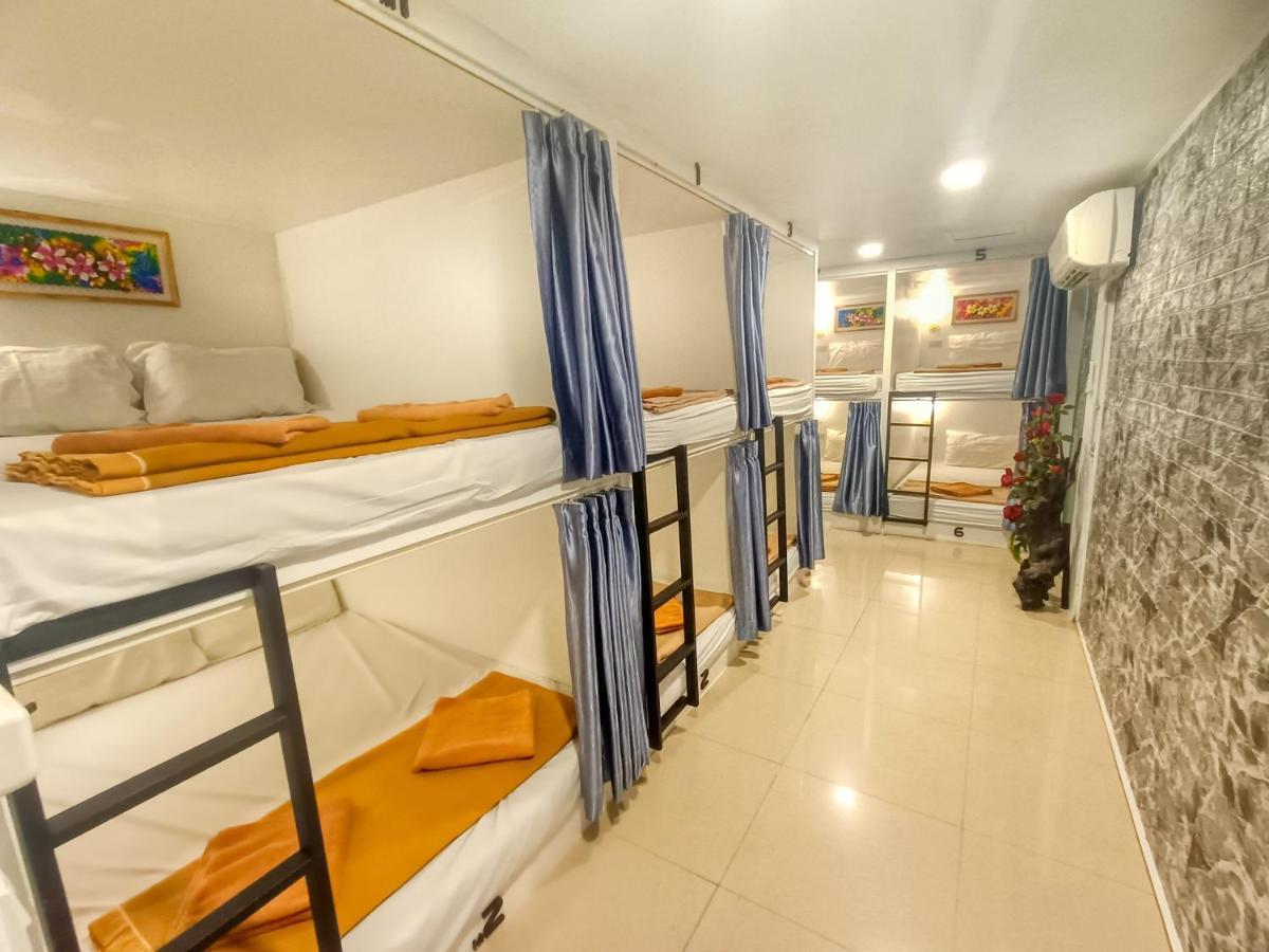 Jomtien Beach Hostel エクステリア 写真